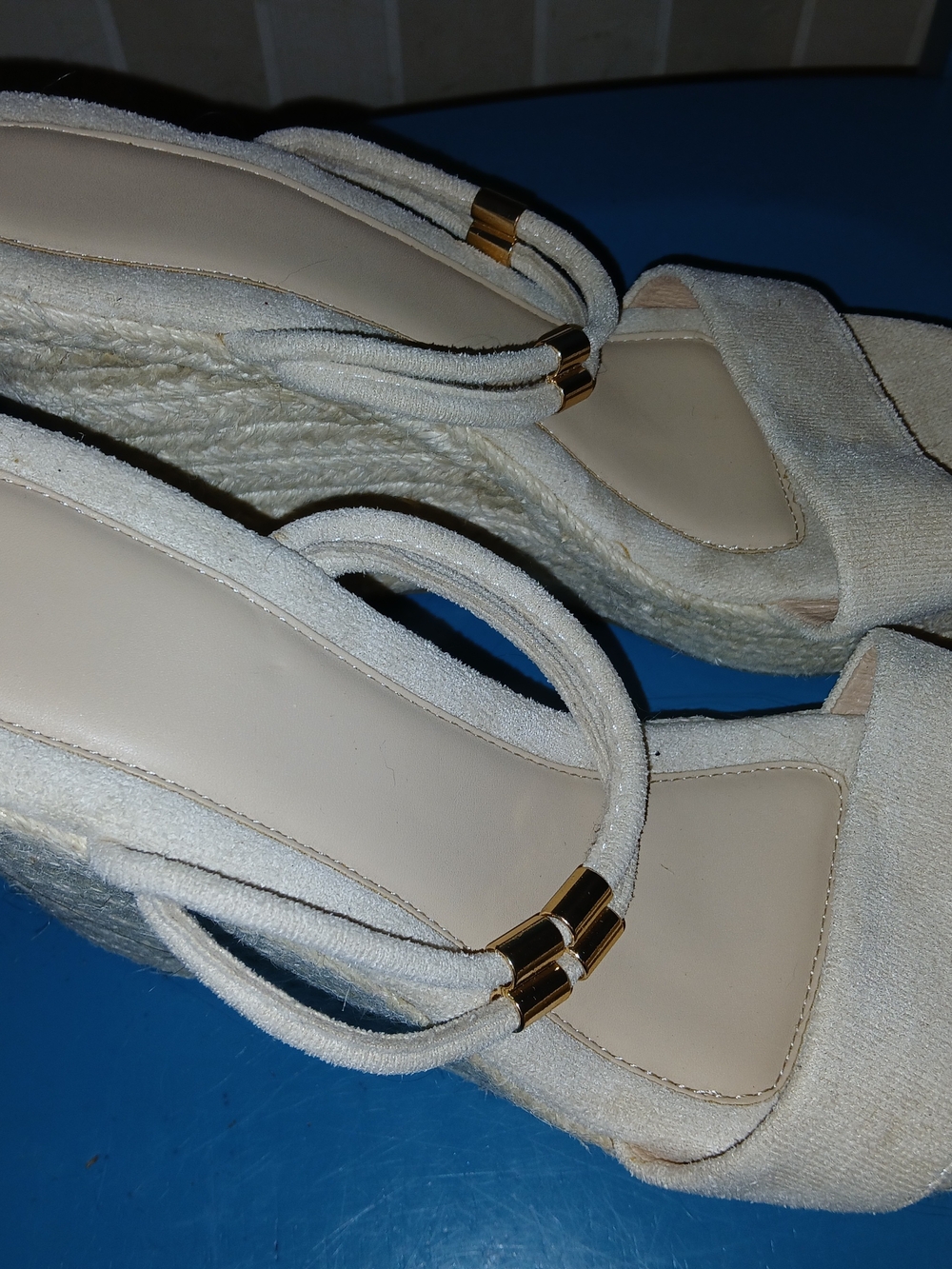 SHEIN Cream Espadrille Wedge Sandals with Gold Accent
